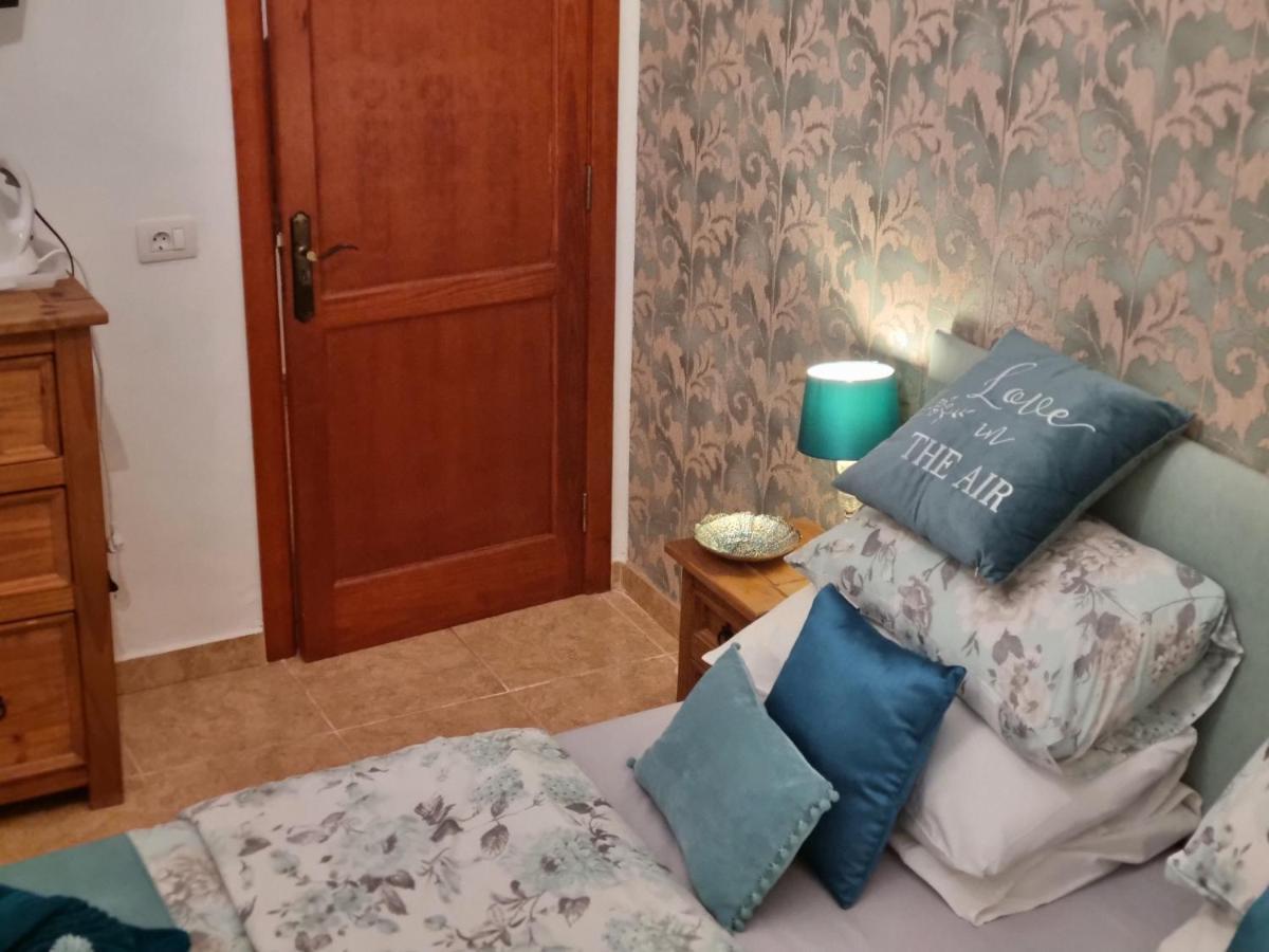 Villa Feliza Güime エクステリア 写真