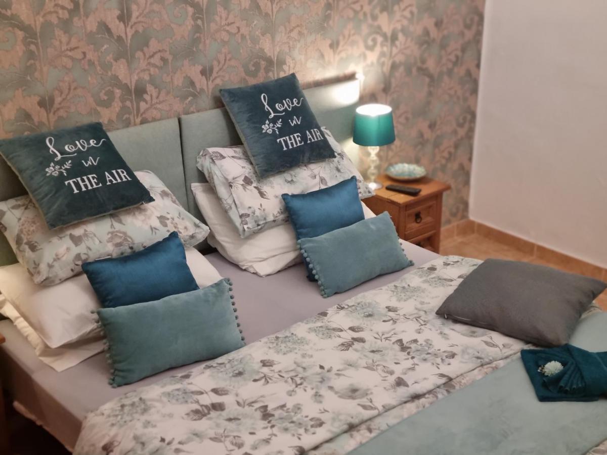 Villa Feliza Güime エクステリア 写真